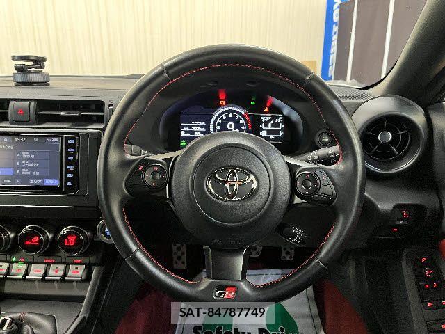 Toyota GR86 2022-04 6993843-13