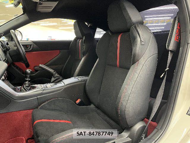 Toyota GR86 2022-04 6993843-18