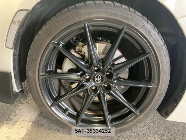 Toyota GR86 2023-06 7219047-7