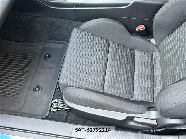 Toyota GR86 2023-07 7219046-13