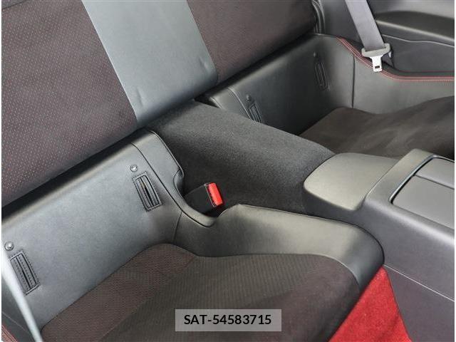 Toyota GR86 2022-08 7219036-13