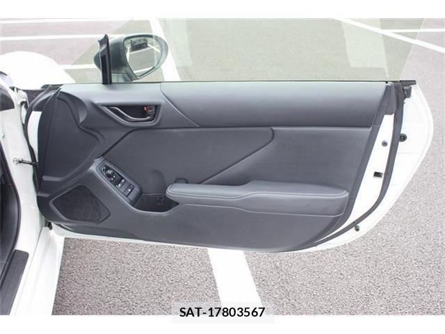 Toyota GR86 2022-08 7250937-29