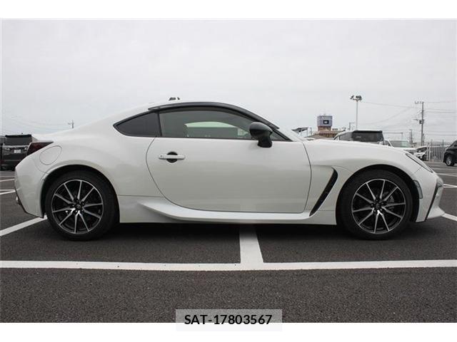 Toyota GR86 2022-08 7250937-8