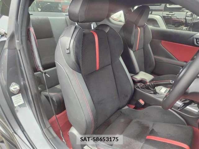 Toyota GR86 2024-07 7327257-10
