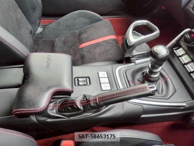 Toyota GR86 2024-07 7327257-12