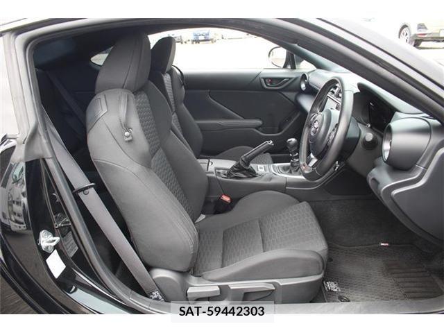 Toyota GR86 2024-04 7327260-15