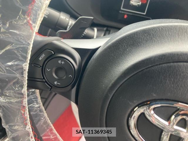 Toyota GR86 2022-09 7357908-12