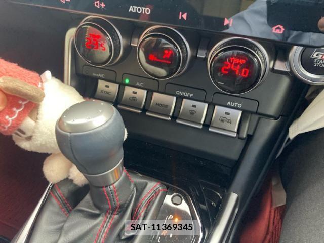 Toyota GR86 2022-09 7357908-19