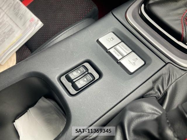 Toyota GR86 2022-09 7357908-20