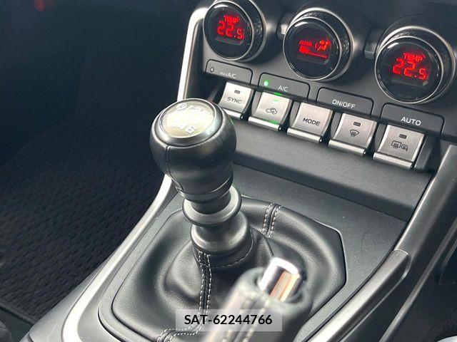 Toyota GR86 2022-01 7357910-2