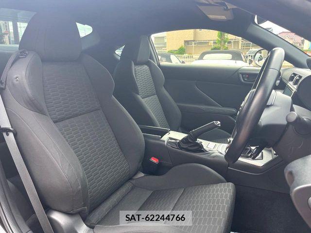 Toyota GR86 2022-01 7357910-8