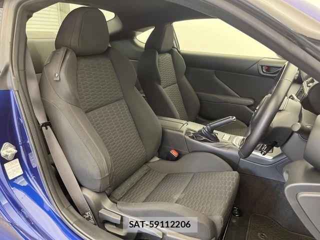 Toyota GR86 2022-05 7454564-7