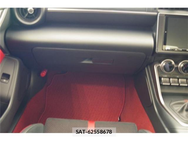Toyota GR86 2024-04 7454555-24