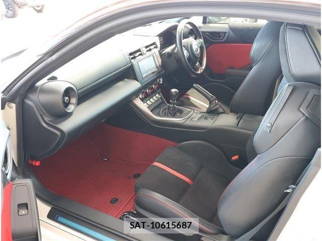 Toyota GR86 2022-03 7454563-18