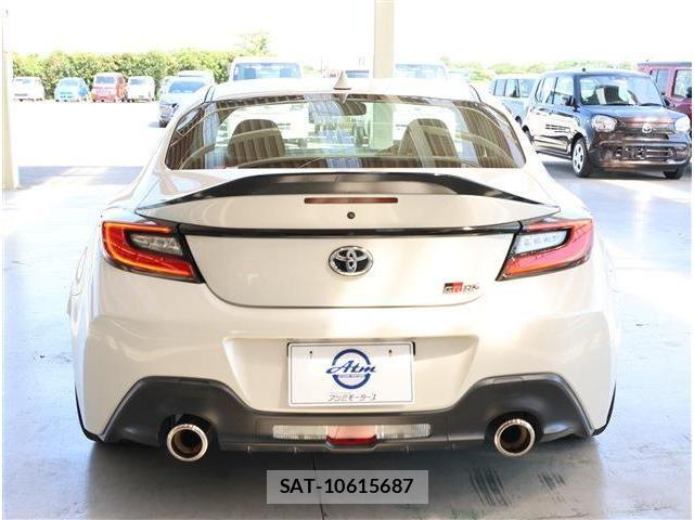 Toyota GR86 2022-03 7454563-25