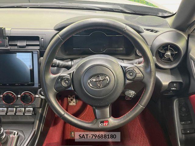 Toyota GR86 2023-07 7454560-12