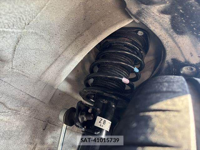 Toyota GR86 2021-12 7454561-13