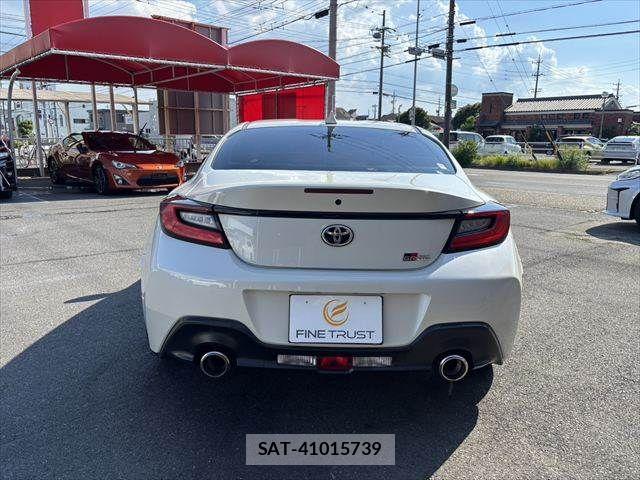 Toyota GR86 2021-12 7454561-18