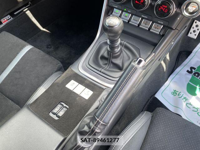 Toyota GR86 2023-06 7616770-15
