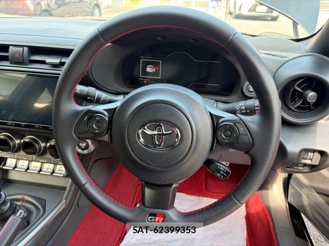 Toyota GR86 2022-04 7616775-13