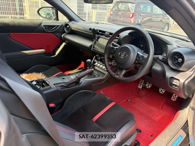 Toyota GR86 2022-04 7616775-8