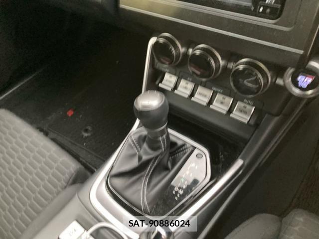 Toyota GR86 2023-12 7616780-15