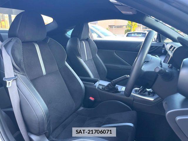 Toyota GR86 2023-12 7723668-7
