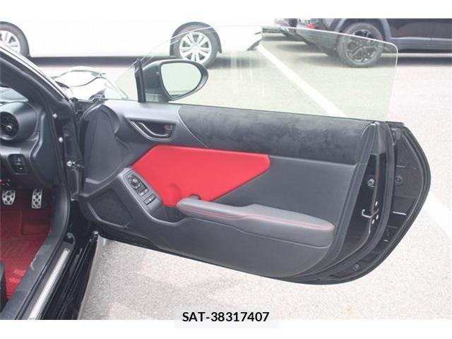 Toyota GR86 2021-12 7723670-27