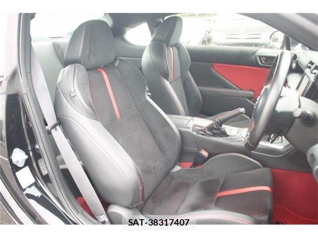 Toyota GR86 2021-12 7723670-29