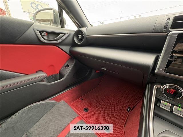 Toyota GR86 2026-03 7785226-29