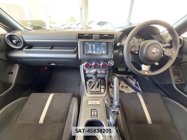 Toyota GR86 2024-06 7876633-1