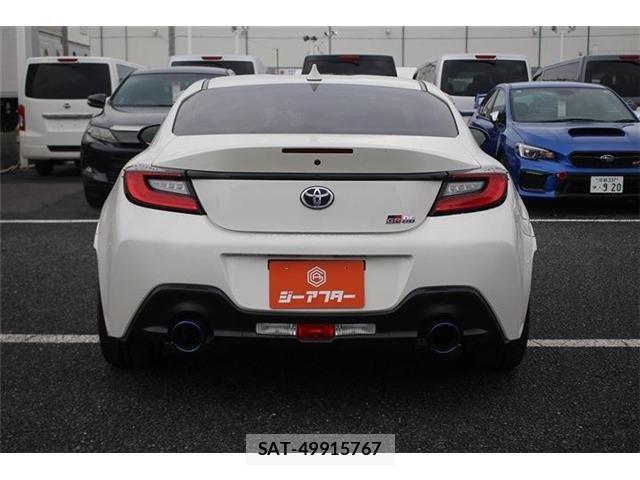 Toyota GR86 2022-03 8035743-12