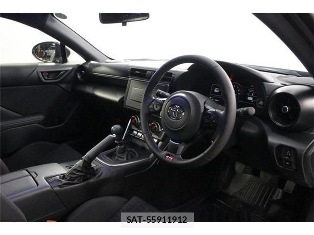 Toyota GR86 2024-07 8073864-24