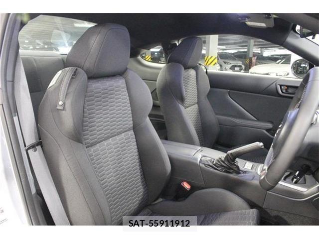 Toyota GR86 2024-07 8073864-25