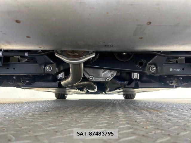 Toyota GR86 2023-11 8130296-17