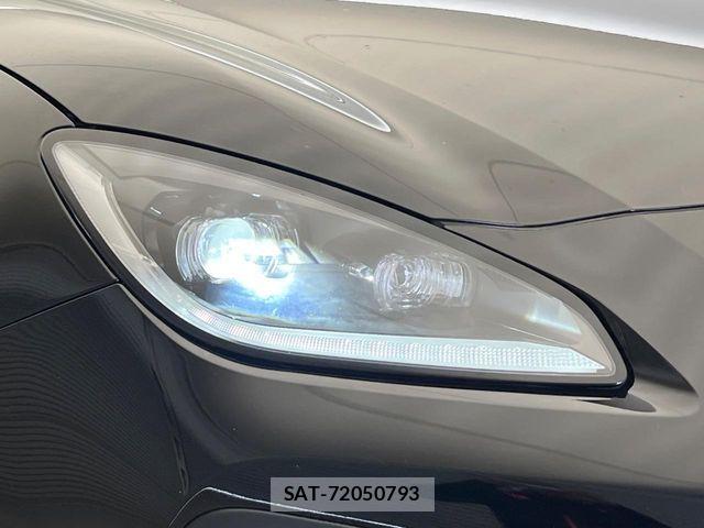 Toyota GR86 2021-12 8207674-12