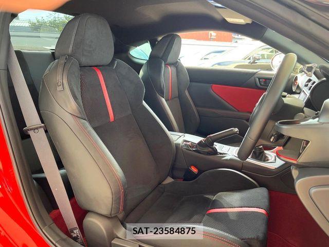 Toyota GR86 2024-10 8207669-9