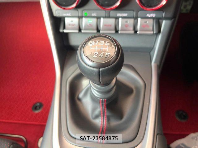 Toyota GR86 2024-10 8207669-2