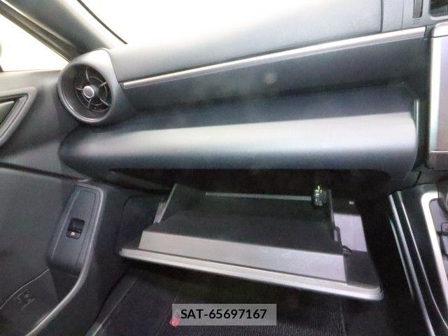 Toyota GR86 2022-03 8207671-25