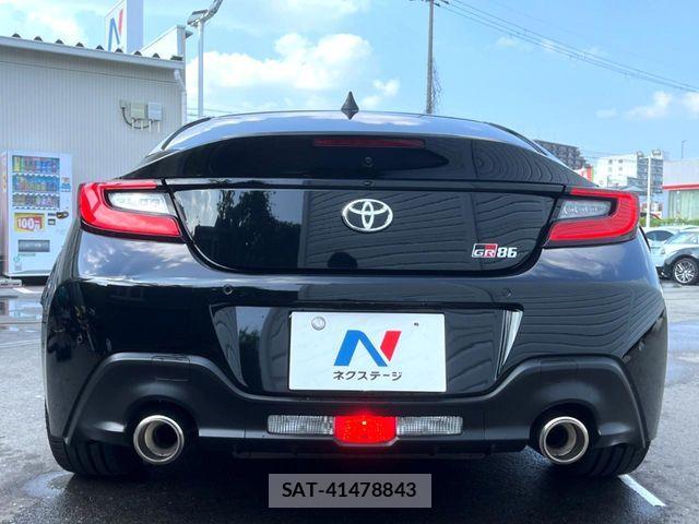 Toyota GR86 2024-06 8207670-15