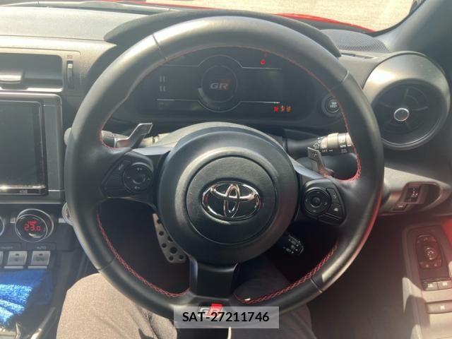 Toyota GR86 2021-11 8245281-10