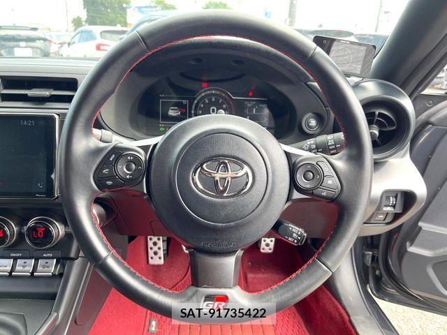 Toyota GR86 2024-10 8245279-9