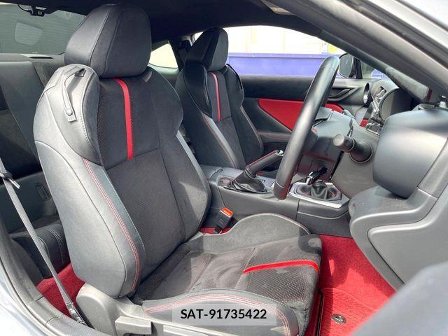 Toyota GR86 2024-10 8245279-10