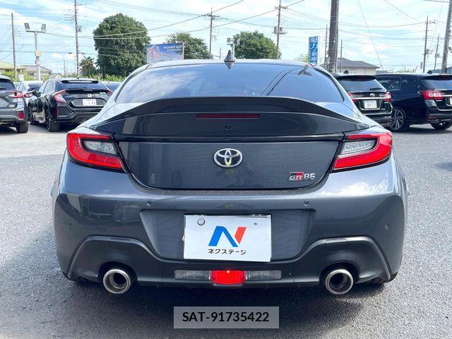 Toyota GR86 2024-10 8245279-16