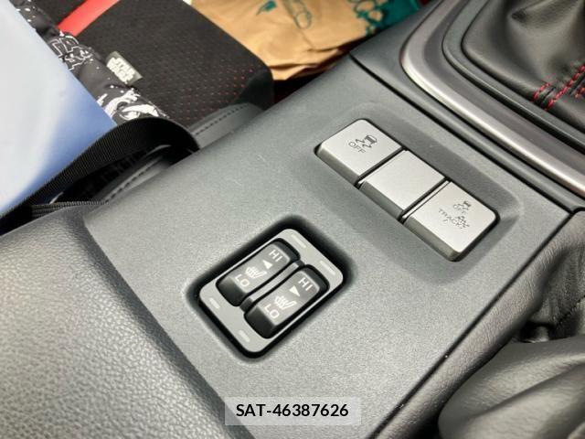 Toyota GR86 2022-07 8314615-28