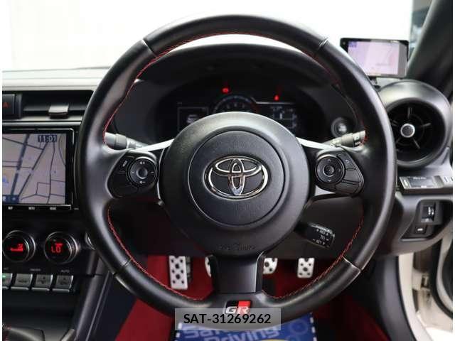 Toyota GR86 2021-12 8314613-17