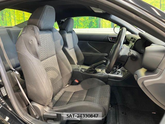 Toyota GR86 2022-06 8335970-7