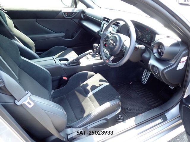 Toyota GR86 2024-02 8354568-1