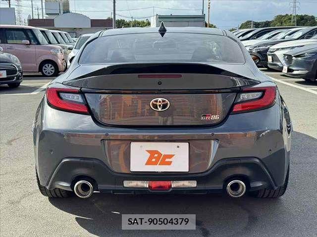 Toyota GR86 2023-12 8366080-13
