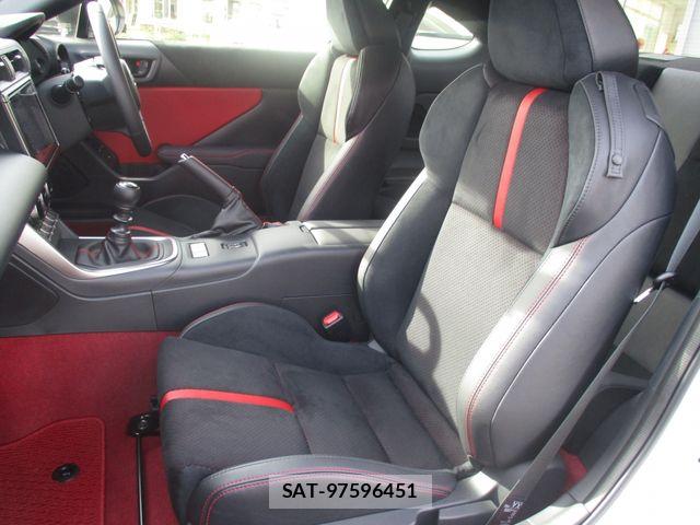 Toyota GR86 2024-08 8366081-13